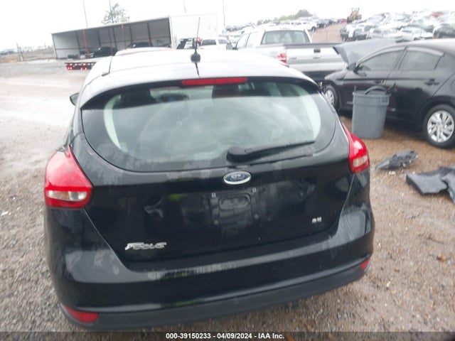 Ford FOCUS SE 2017 1FADP3K29HL271684 Image 16