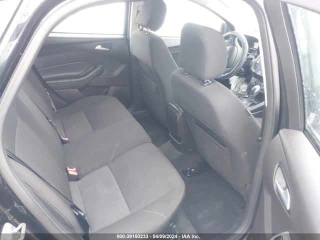Ford FOCUS SE 2017 1FADP3K29HL271684 Image 8