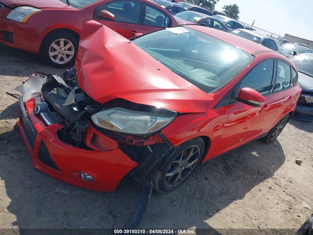 Ford FOCUS SE 2014 1FADP3K20EL151333 Image 2