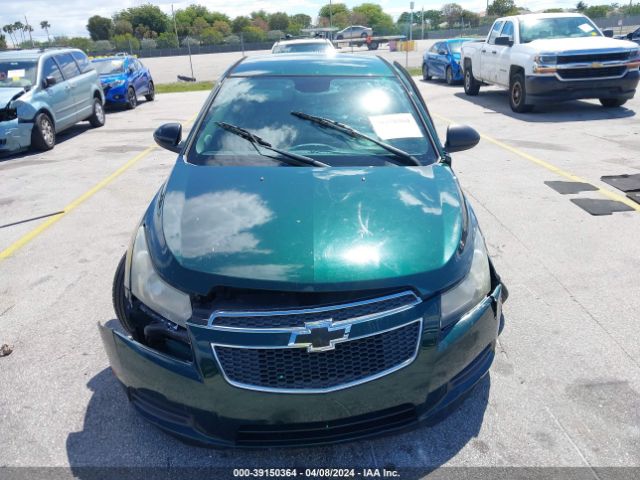 1G1PA5SG7E7174321 Chevrolet Cruze Ls Auto