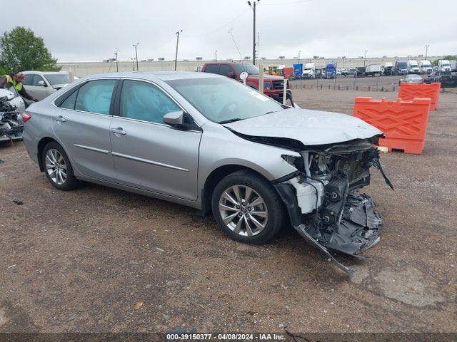 Toyota CAMRY XLE 2015 4T1BF1FK4FU982635 головне зображення