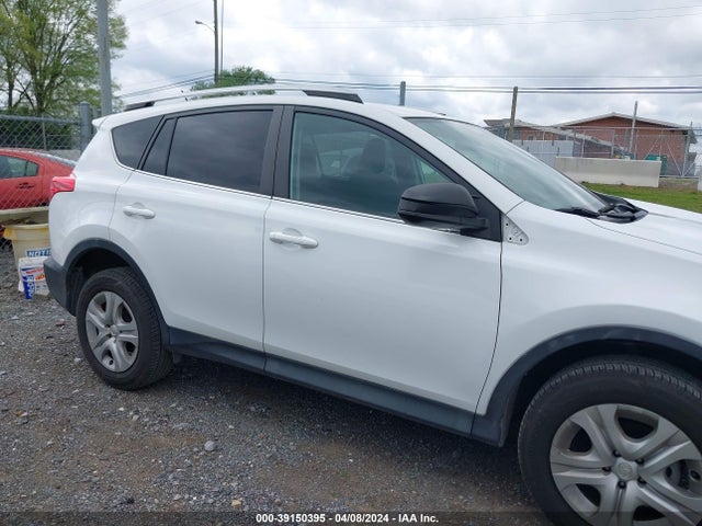 Toyota RAV4 LE 2015 2T3ZFREV0FW130976 Image 13