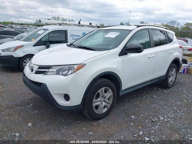 Toyota RAV4 LE 2015 2T3ZFREV0FW130976 Image 2