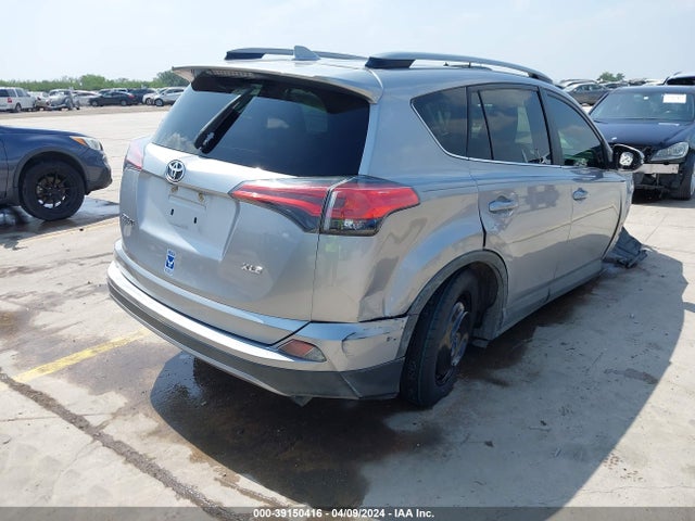 Toyota Rav4 Xle 2017 2T3WFREV4HW331267 Image 4