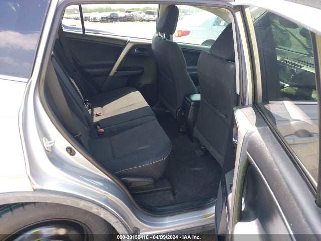 Toyota Rav4 Xle 2017 2T3WFREV4HW331267 Image 8