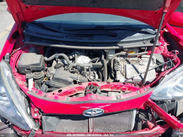 Toyota Prius C Two 2015 JTDKDTB39F1097336 Image 10