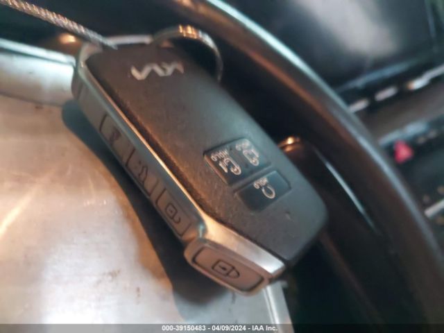 KNDNE5H35N6063201 KIA Carnival Mpv Sx