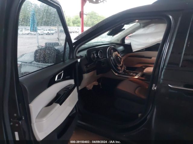 KNDNE5H35N6063201 KIA Carnival Mpv Sx