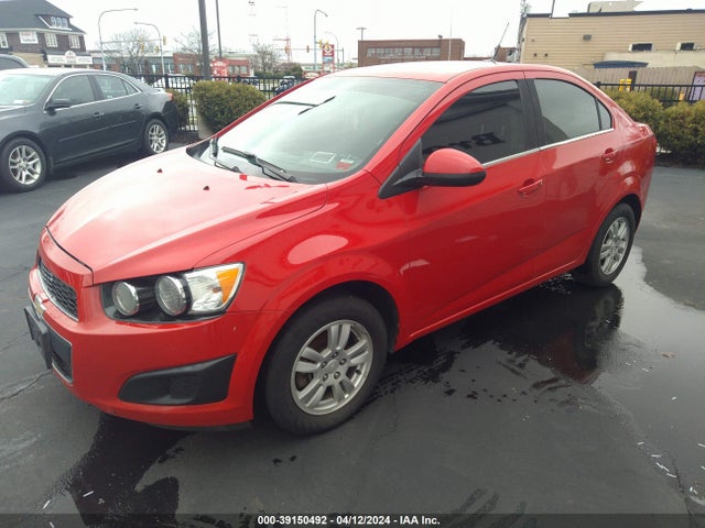 Chevrolet Sonic Lt Auto 2014 1G1JC5SHXE4203286 Image 2