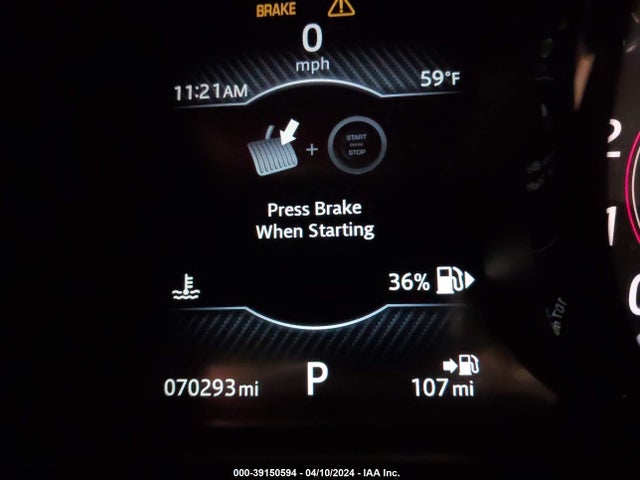 Jaguar F-TYPE R 2018 SAJD51EE3JCK47785 Image 15