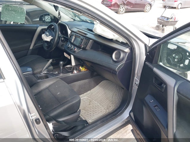 2T3ZFREV2HW324895 Toyota RAV4 LE