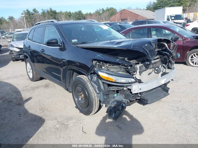 1C4PJMCS1HW576656 Jeep Cherokee Latitude 4x4