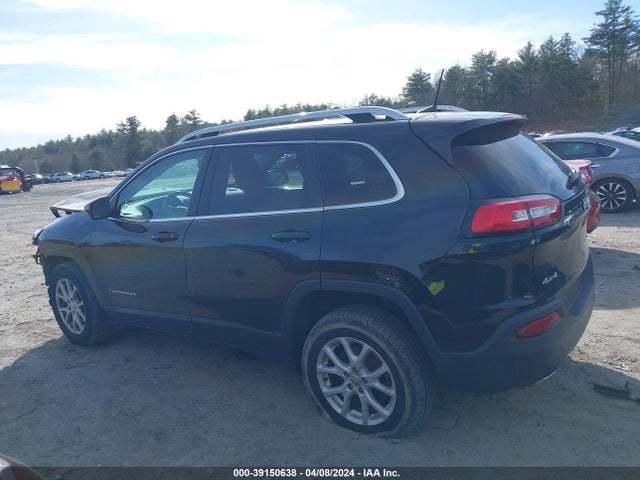1C4PJMCS1HW576656 Jeep Cherokee Latitude 4x4