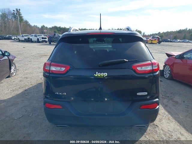1C4PJMCS1HW576656 Jeep Cherokee Latitude 4x4
