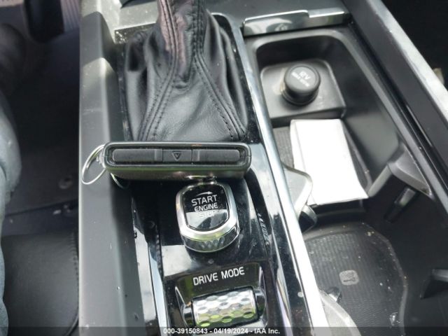 7JR102FK6KG013517 Volvo S60 T5 Momentum