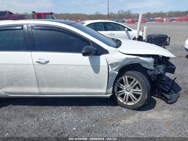 3VW2A7AU6FM037217 Volkswagen Golf Tdi Se 4-door
