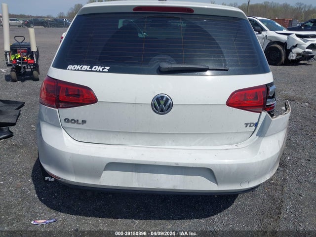3VW2A7AU6FM037217 Volkswagen Golf Tdi Se 4-door
