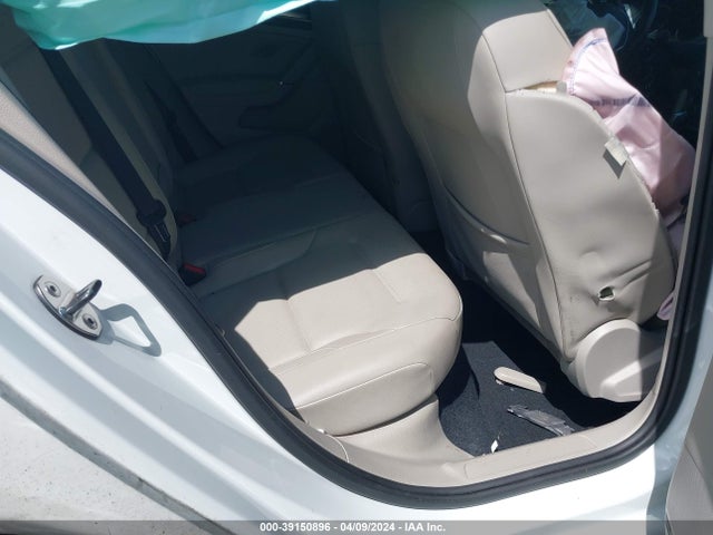 3VW2A7AU6FM037217 Volkswagen Golf Tdi Se 4-door