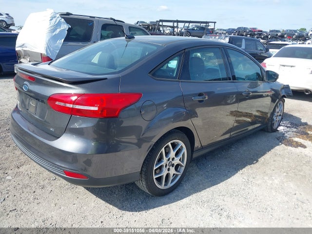 Ford FOCUS SE 2015 1FADP3F25FL271270 Image 4