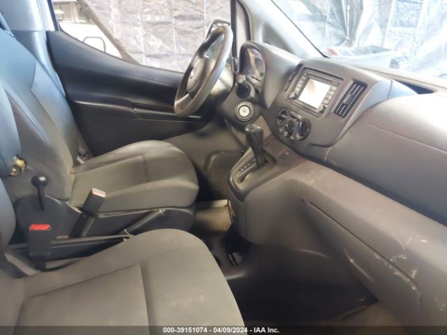3N6CM0KN8HK696408 Nissan NV200 SV