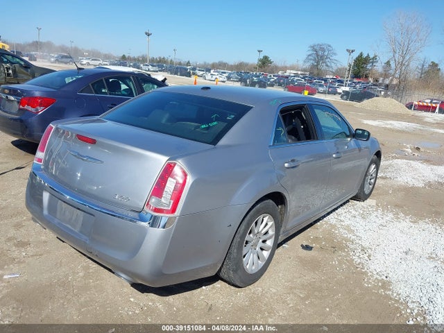 Chrysler 300 2014 2C3CCAAG3EH288691 Image 4