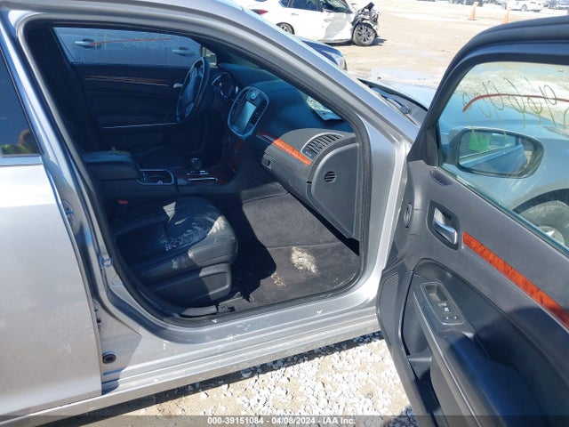 Chrysler 300 2014 2C3CCAAG3EH288691 Image 5