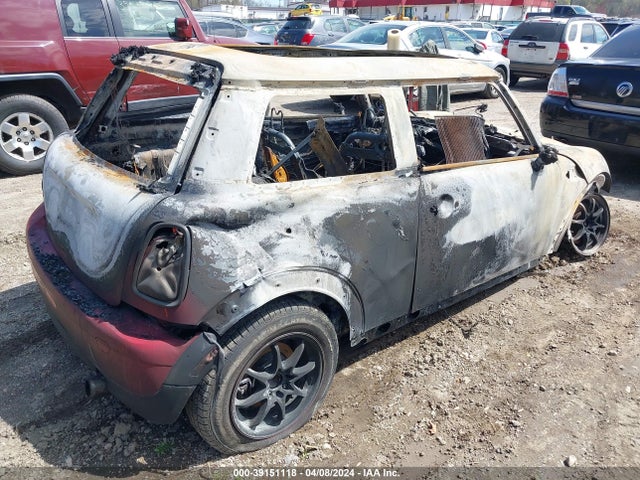 2008 MINI COOPER WMWMF33508TU66544 Photo 3