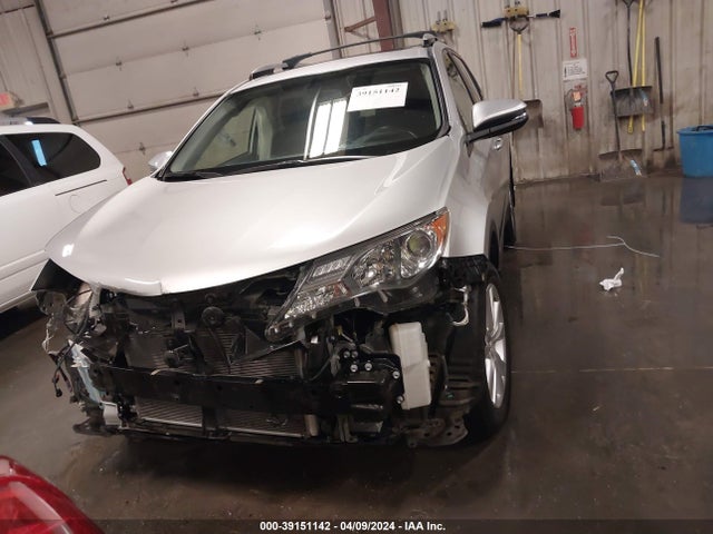 JTMDFREV0FD144013 Toyota Rav4 Limited