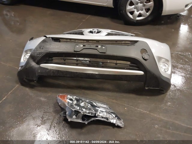 JTMDFREV0FD144013 Toyota Rav4 Limited
