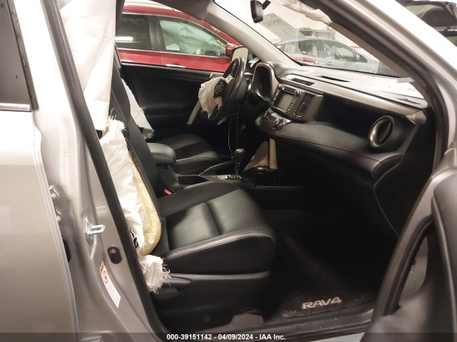 JTMDFREV0FD144013 Toyota Rav4 Limited