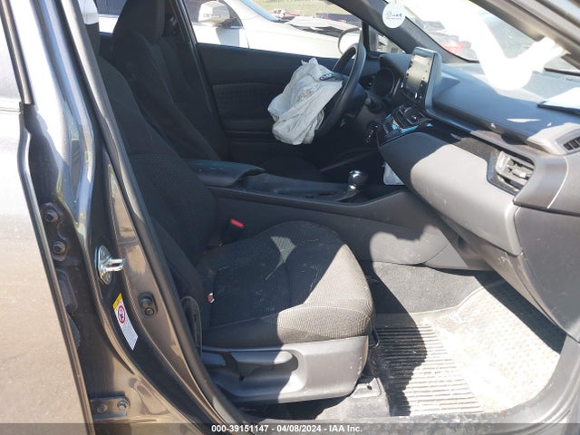 Продаж на аукціоні авто 2019 Toyota C-hr Le, vin: JTNKHMBX6K1026033, номер лоту: 39151147