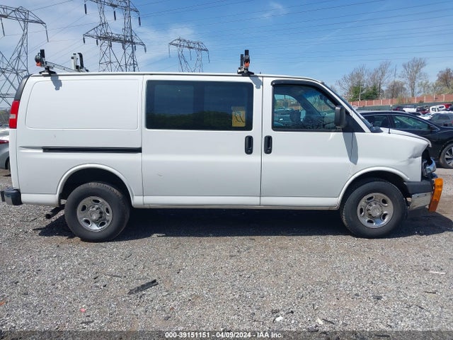 Chevrolet Express 2500 Work Van 2018 1GCWGAFG7J1909302 Image 14