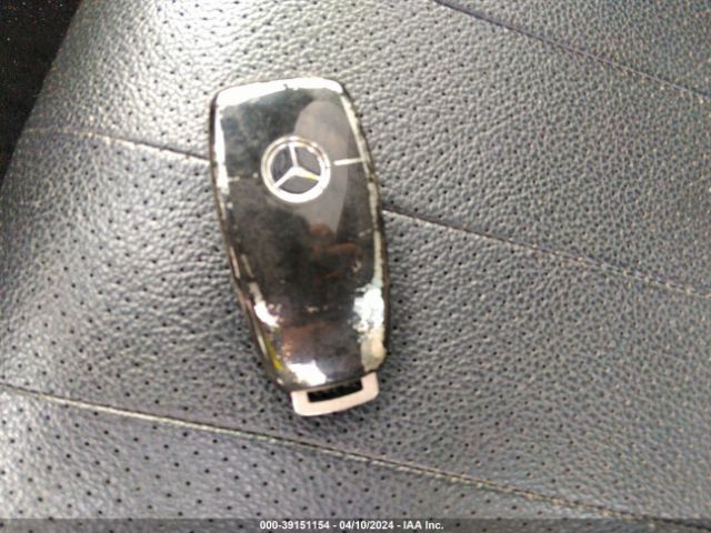 WDDZF4KB8HA010251 Mercedes-Benz E 300 4matic