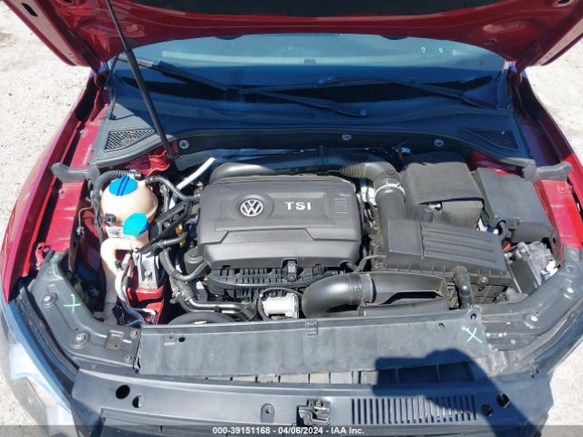 1VWAT7A32FC032207 Volkswagen Passat 1.8t Wolfsburg Edition
