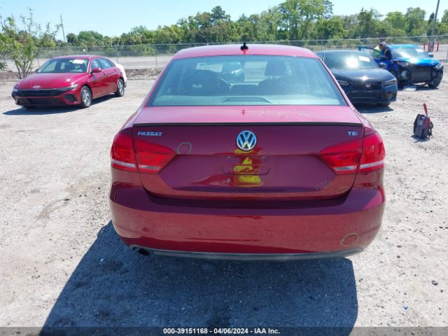 1VWAT7A32FC032207 Volkswagen Passat 1.8t Wolfsburg Edition