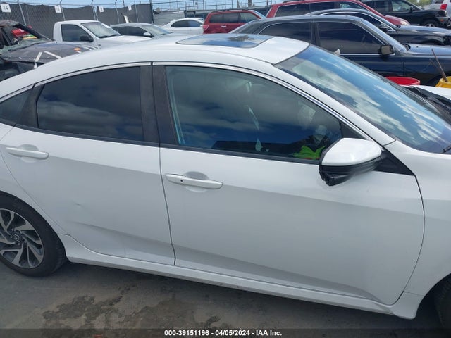 Honda CIVIC EX 2016 2HGFC2F77GH552300 Image 13