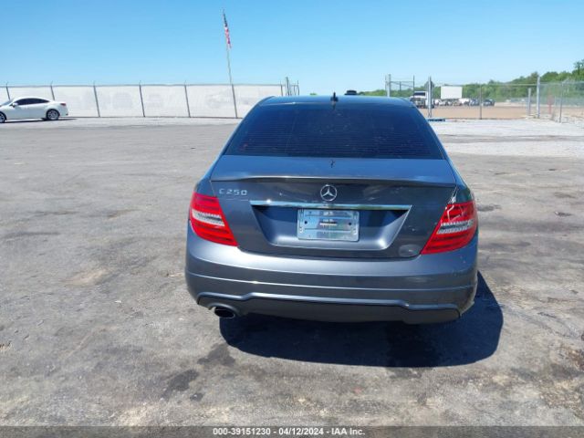 WDDGF4HB1EA964365 Mercedes-Benz C 250 Luxury/sport