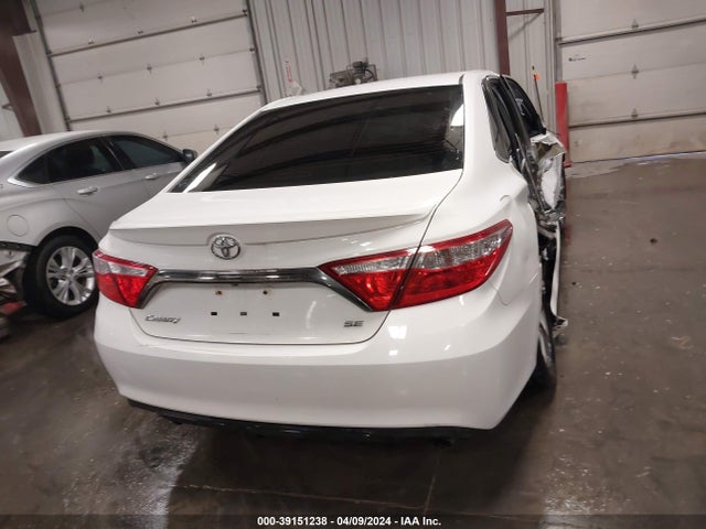 Toyota CAMRY SE 2015 4T1BF1FK4FU080003 Image 16