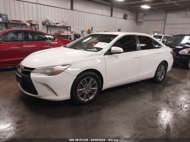 Toyota CAMRY SE 2015 4T1BF1FK4FU080003 Image 2