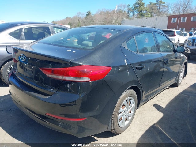 Hyundai ELANTRA SE 2018 KMHD74LF2JU580541 Image 4
