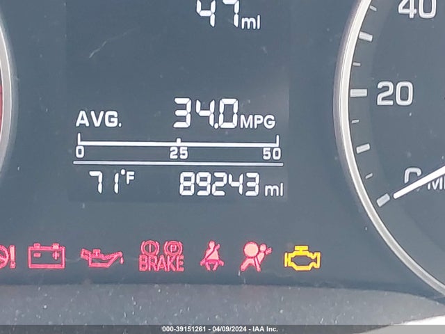 Hyundai ELANTRA SE 2018 KMHD74LF2JU580541 Image 7