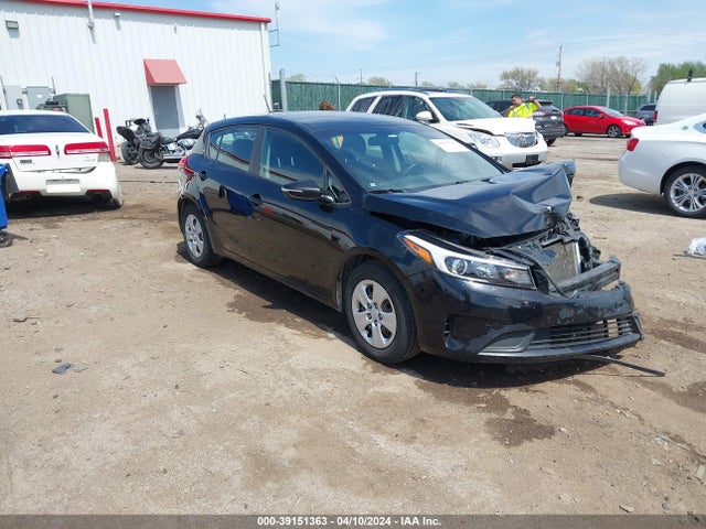 KIA FORTE LX 2017 KNAFK5A82H5706419 Image 1