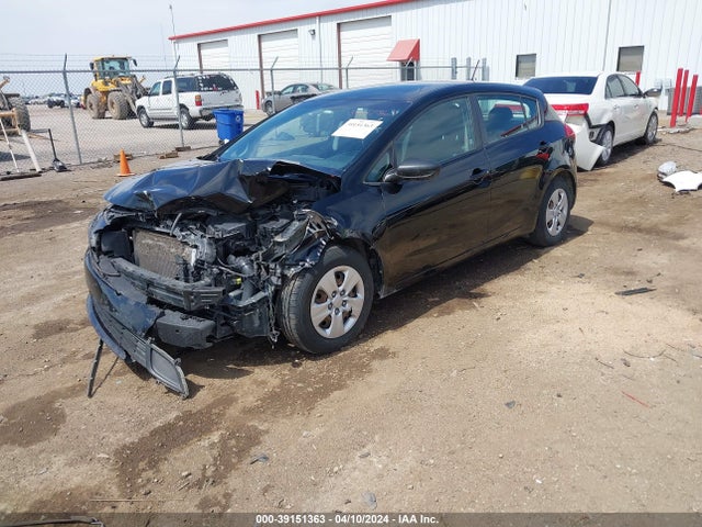 KIA FORTE LX 2017 KNAFK5A82H5706419 Image 2