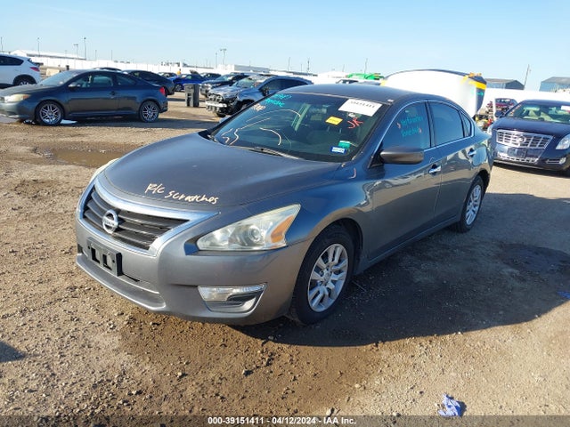 Nissan Altima 2.5 S 2014 1N4AL3AP9EN240561 Image 2