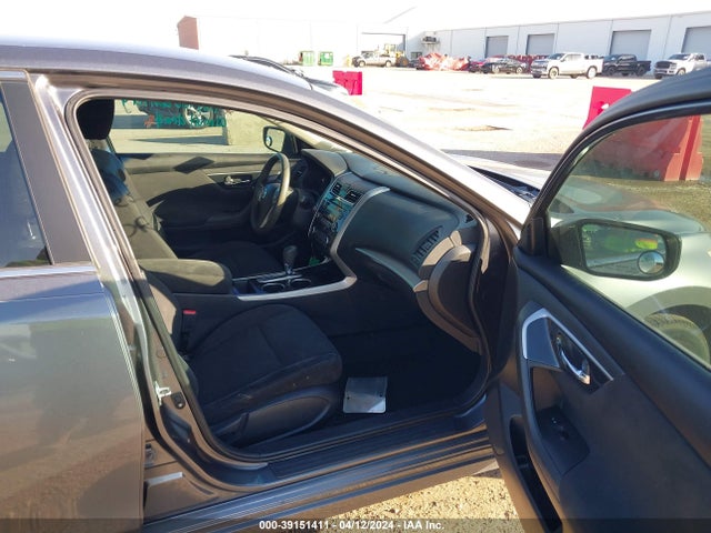 Nissan Altima 2.5 S 2014 1N4AL3AP9EN240561 Image 5