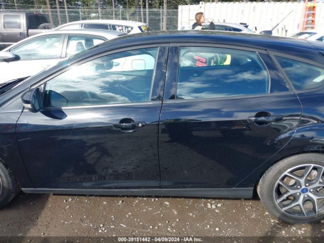 1FADP3M26HL263894 Ford FOCUS SEL