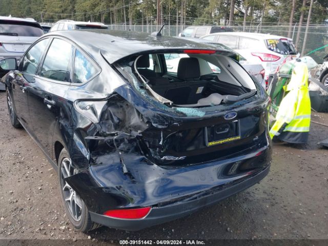 1FADP3M26HL263894 Ford FOCUS SEL