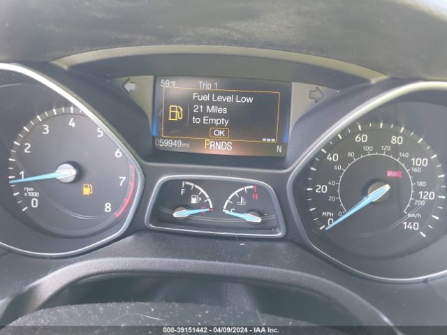 1FADP3M26HL263894 Ford FOCUS SEL