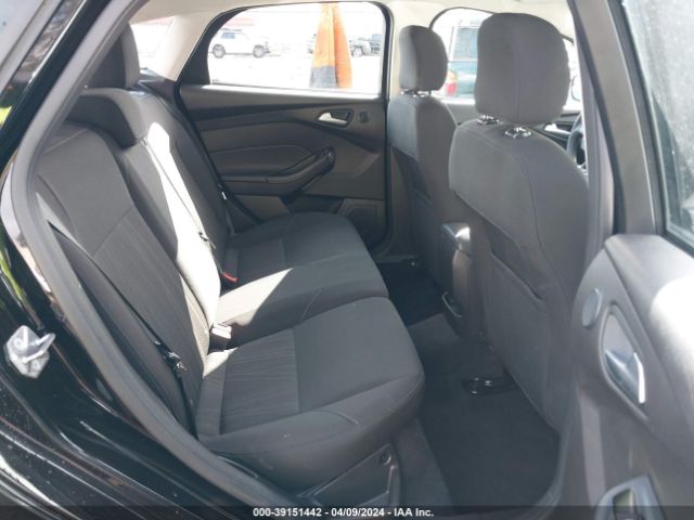 1FADP3M26HL263894 Ford FOCUS SEL