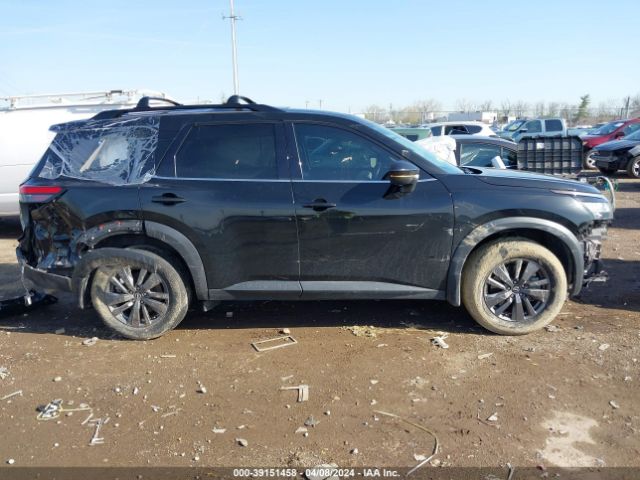 5N1DR3BB5NC207119 Nissan Pathfinder Sv 2wd